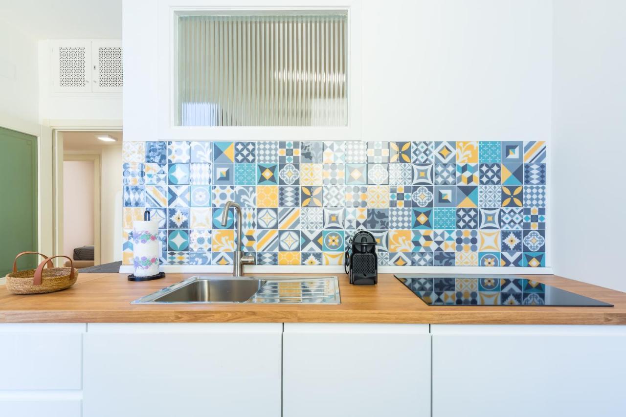 Stanzione Classy Flat At Vomero By Napoliapartments Apartamento Nápoles